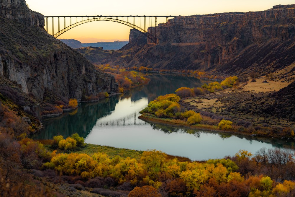 Fall Colors Pillar Falls Perrine Bridge View-1