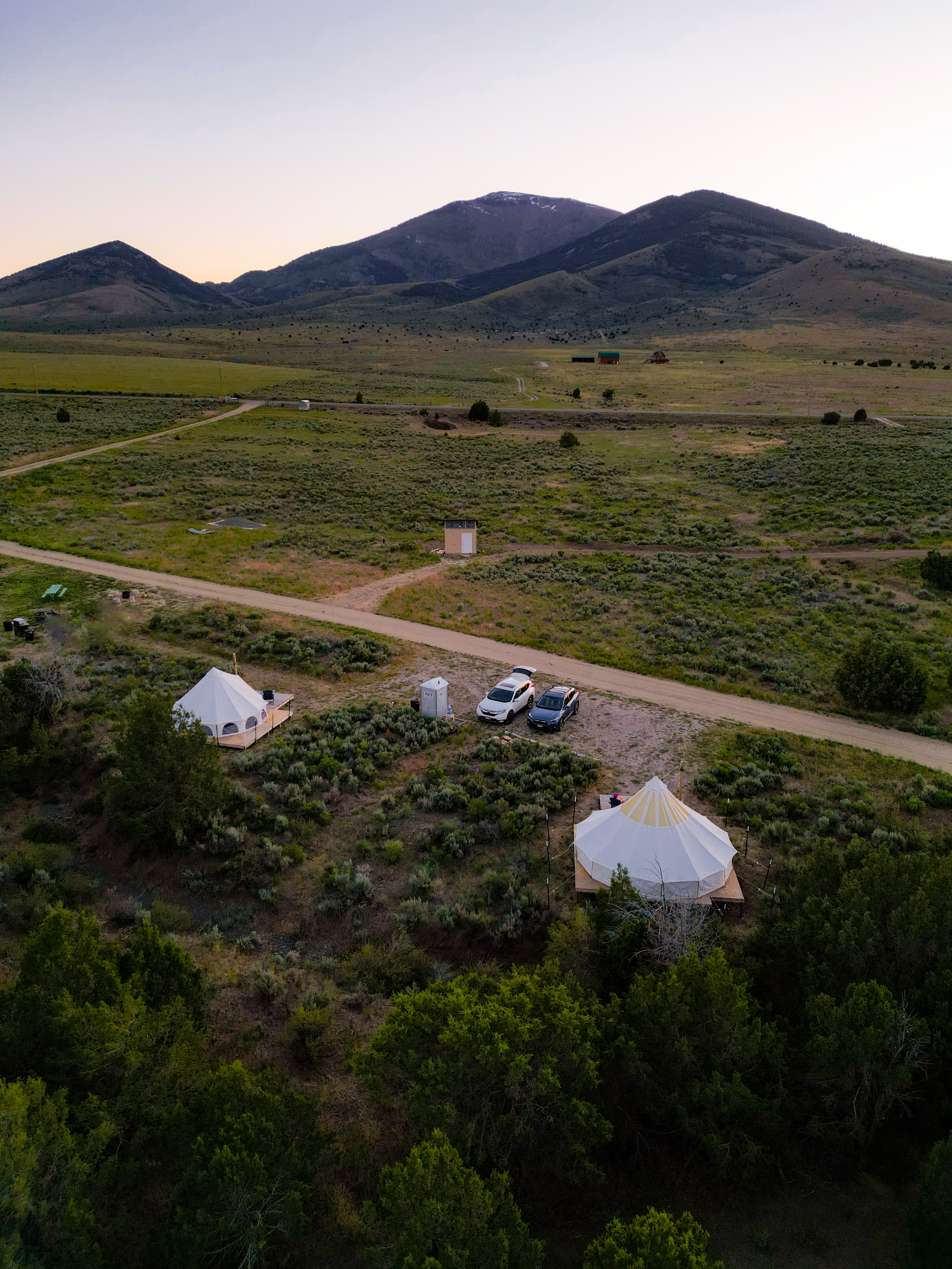 Curated visual reference: Visual Reference: Review Of Rock Wren Hideaway Glamping Experience Near The City